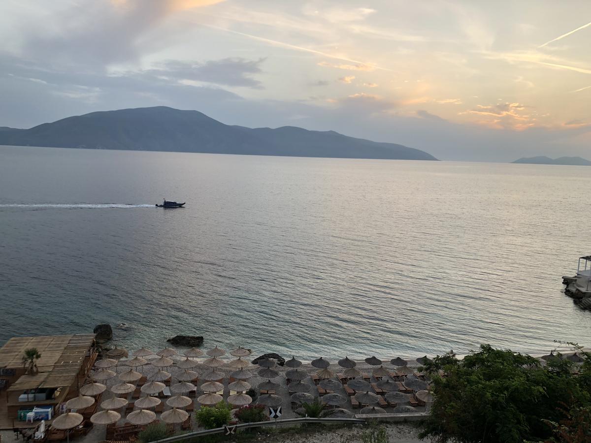 Envi Hotel Avlonya Dış mekan fotoğraf